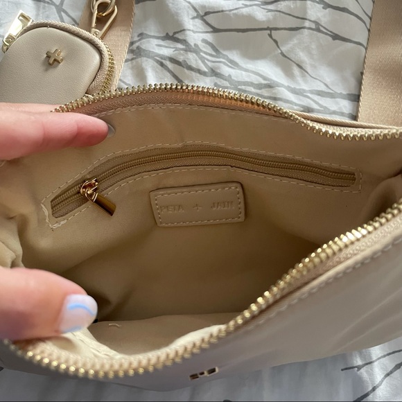 White Fox Purse - Picture 5 of 9